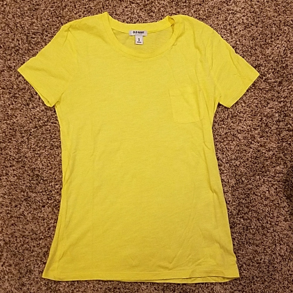 Old Navy t-shirt